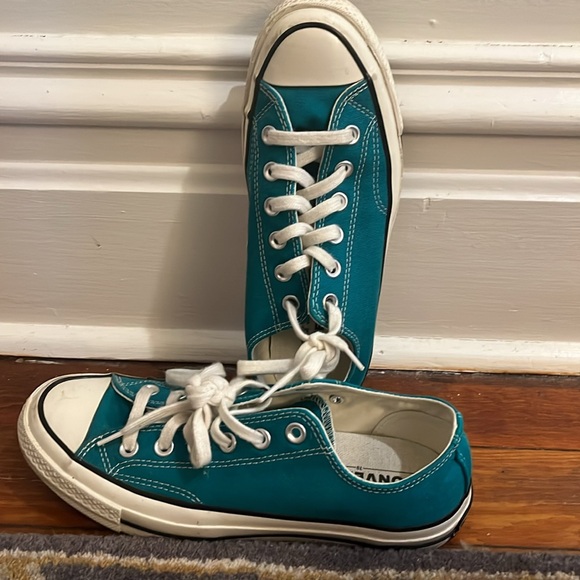 Girls Converse Teal low cut sneakers - Picture 3 of 3